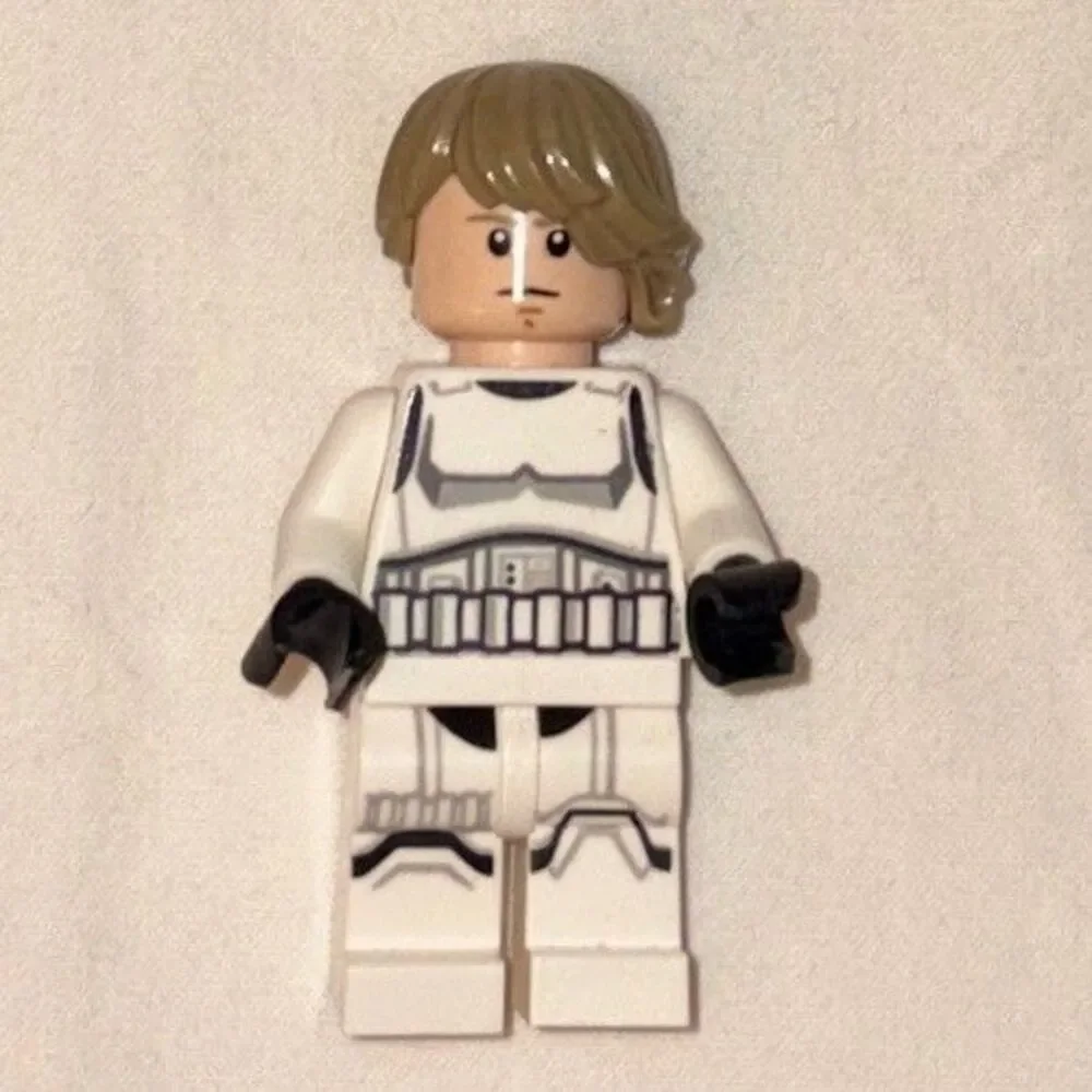 Lego Star Wars Minifigures - Group of 6 Luke, Leia, Han, Chewy, R2D2, C3PO